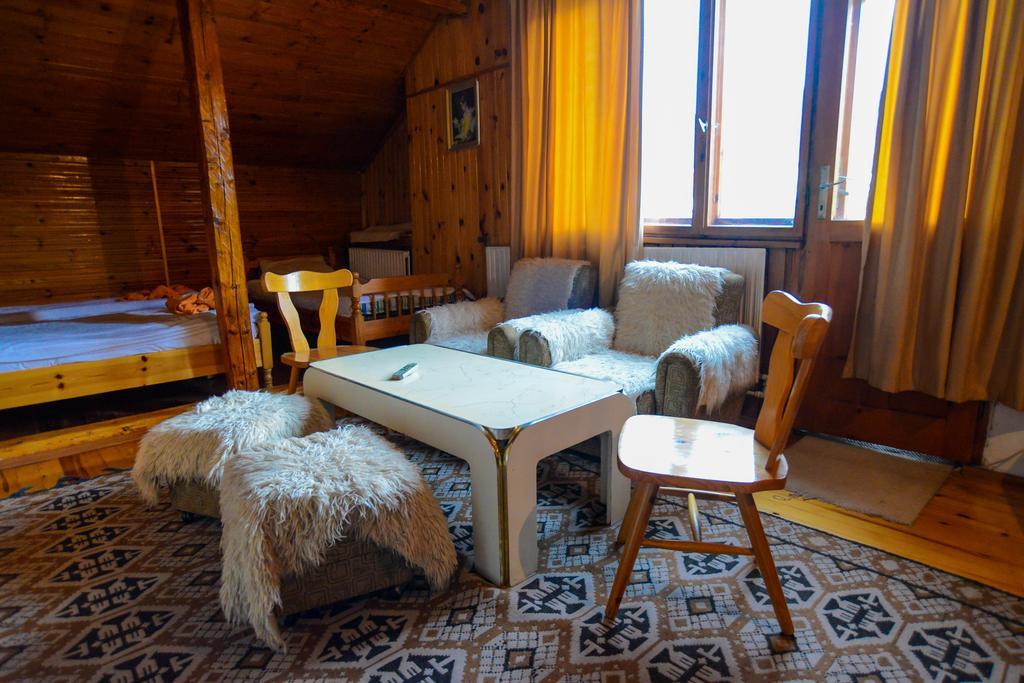 Topuzovi Guest House Dobrinishte Habitación foto